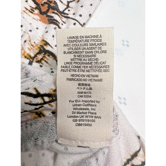 Free People MEDIUM Last Time FLORAL Printed Draped Bell-Sleeve BOHO Top  Ivory - Picture 7 of 8